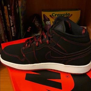 AIR JORDAN 1 MID FEARLESS (GS)